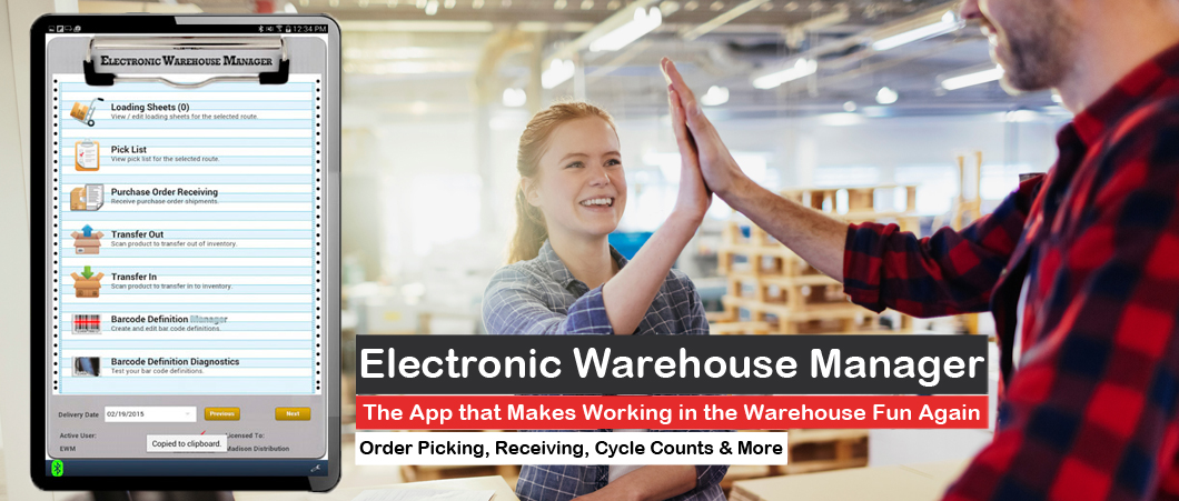 entrée Electronic Warehouse Manager - EWM management screen - people high fiving